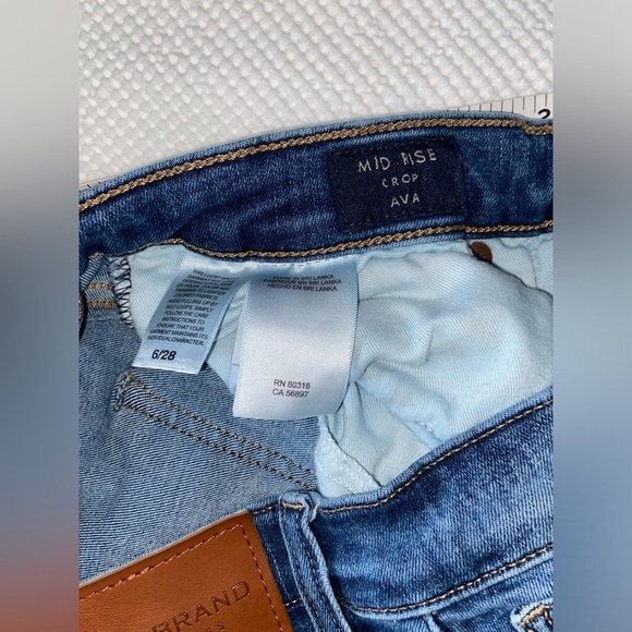 Women’s LUCKY BRAND medium wash mid rise crop Ava‎ distressed jeans size 28/6 - Picture 4 of 16